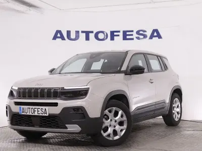 Usado Jeep Avenger Altitude 100 CV (73 kW) 2025 Gris titanio SUV