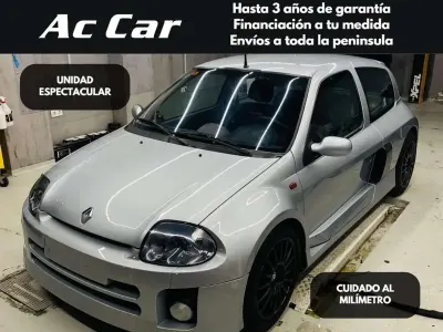 Usado Renault Clio 256 CV (188 kW) 2005 Gris Utilitario