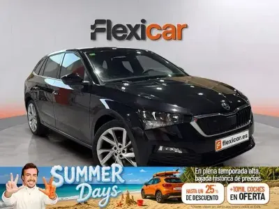 Usado Skoda Scala Sport 110 CV (80 kW) 2022 Negro Utilitario
