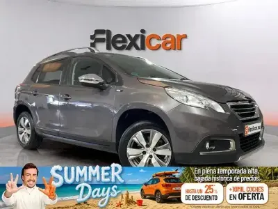 Usado Peugeot 2008 Style 110 CV (80 kW) 2016 Gris SUV