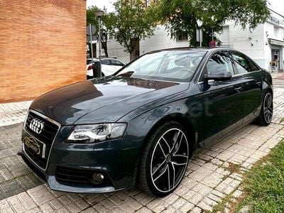 Usado Audi A4 Exclusive 265 CV (194 kW) 2010 Gris / plata Berlina
