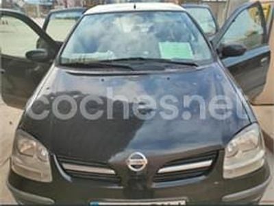 Usado Nissan Almera 112 CV (82 kW) 2006 Negro Berlina