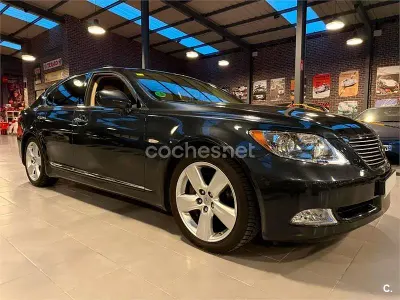Usado Lexus LS460 President Line 380 CV (279 kW) 2008 Gris / plata Berlina