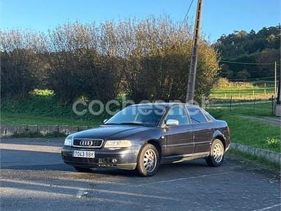 Negro Usado 2000 Audi A4 Berlina | 1000 €