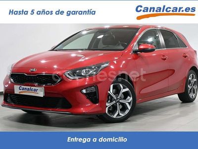Usado Kia Ceed 136 CV (100 kW) 2021 Granate Utilitario