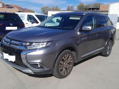 Usado Mitsubishi Outlander Motion 150 CV (110 kW) 2017 Gris SUV