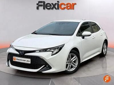 Używany Toyota Corolla Active 140 KM (102 kW) 2023 Biały Sedan/Limuzyna