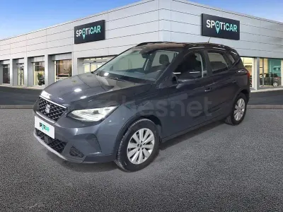 Usado Seat Arona Style 110 CV (80 kW) 2023 Azul SUV