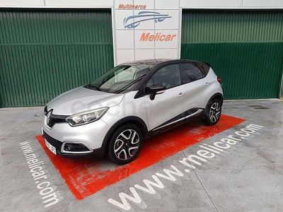 Usado Renault Captur Zen 90 CV (66 kW) 2016 Gris / plata SUV