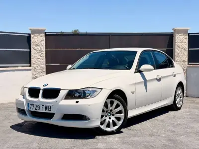 Usado BMW 320 177 CV (130 kW) 2007 Blanco Berlina