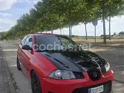 Usado Seat Ibiza CUPRA 160 CV (117 kW) 2004 Rojo Utilitario