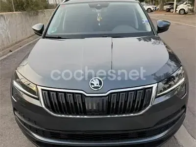 Usado Skoda Karoq Style 150 CV (110 kW) 2019 Gris / plata SUV