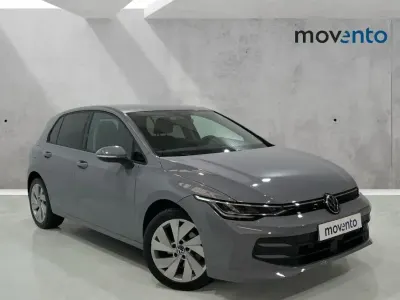 Usado VW Golf VIII 115 CV (84 kW) 2025 Gris Berlina