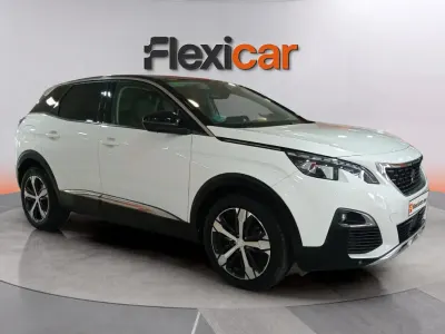 Usado Peugeot 3008 Allure 131 CV (96 kW) 2019 Blanco SUV