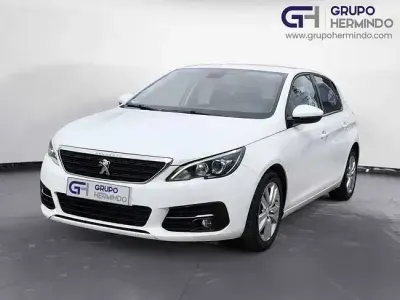 Usado Peugeot 308 Active 100 CV (73 kW) 2020 Blanco