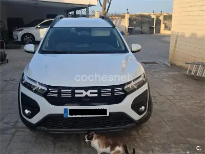 Używany Dacia Jogger Expression 140 KM (102 kW) 2025 Biały Minivan