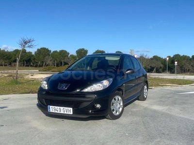 Usado Peugeot 206 60 CV (44 kW) 2010 Negro Berlina