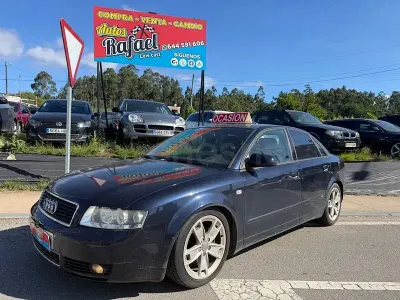 Usado Audi A4 150 CV (110 kW) 2002 Azul Berlina
