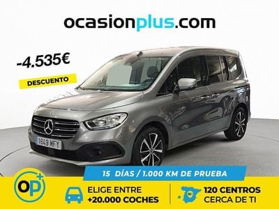 Usado Mercedes A180 116 CV (85 kW) 2023 Gris Monovolumen