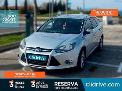 Begagnad Ford Focus Trend 116 HK (85 kW) 2013 Grå Sedan