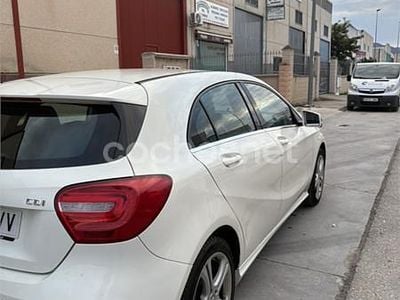 Blanco Usado 2014 Mercedes A180 Urban Berlina | 13.500 € (Buen precio)