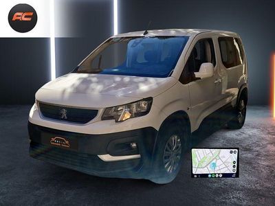 Usado Peugeot Rifter Active 100 CV (73 kW) 2021 Blanco Monovolumen