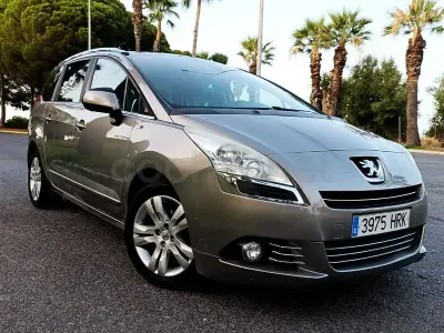 Usado Peugeot 5008