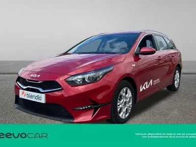 Usado Kia Ceed Sportswagon 120 CV (88 kW) 2024 Rojo Familiar