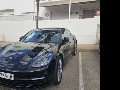 Porsche Panamera 4