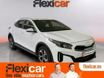 Usado Kia XCeed 120 CV (88 kW) 2023 Blanco SUV