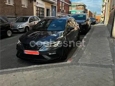 Usado Seat Leon ST Style 110 CV (80 kW) 2019 Azul Familiar