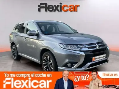 Usado Mitsubishi Outlander P-HEV 203 CV (149 kW) 2018 Gris SUV