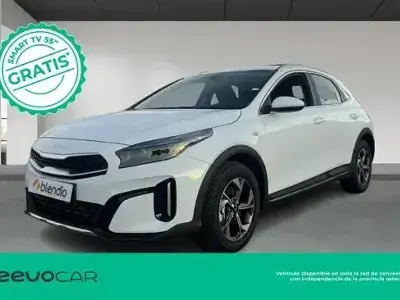 Usado Kia XCeed 140 CV (102 kW) 2025 Blanco SUV