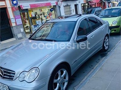 Usado Mercedes C220 Sport Edition 150 CV (110 kW) 2005 Gris / plata Berlina