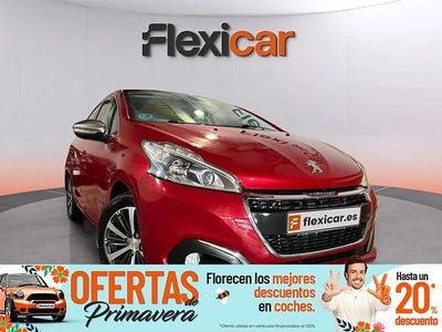 Usado Peugeot 208 Allure 100 CV (73 kW) 2017 Rojo Utilitario