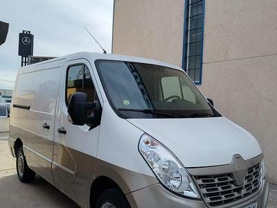 Usado Renault Master 110 CV (80 kW) 2019 Blanco Berlina