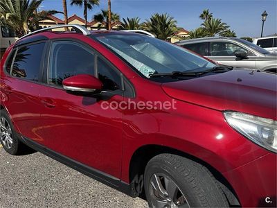 Rojo Usado 2017 Peugeot 2008 Active SUV | 8300 € (Un poco caro)