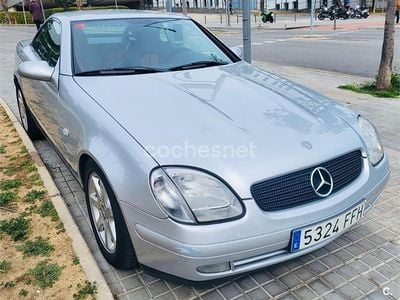 Usado Mercedes SLK230 193 CV (141 kW) 1998 Gris / plata Descapotable