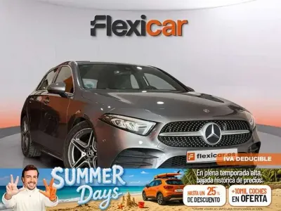 Usado Mercedes A180 109 CV (80 kW) 2019 Gris Utilitario