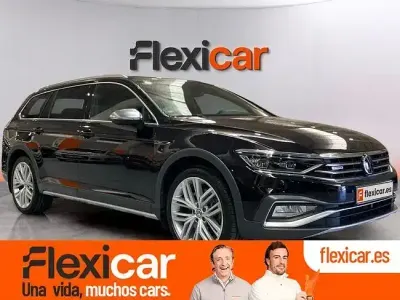 Usado VW Passat Alltrack 240 CV (176 kW) 2020 Negro Familiar