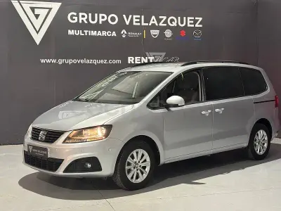 Usado Seat Alhambra Style 150 CV (110 kW) 2022 Gris / plata Monovolumen