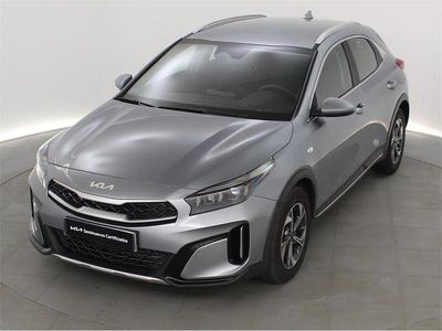 Usado Kia XCeed 101 CV (74 kW) 2025 Gris plata SUV