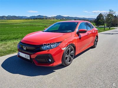 Usado Honda Civic Elegance 129 CV (94 kW) 2019 Rojo Berlina