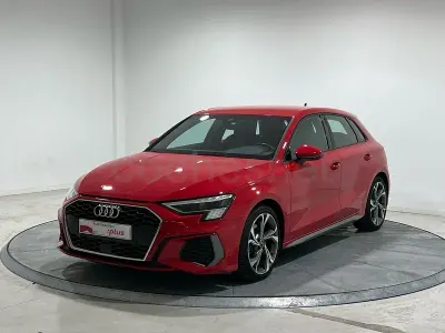 Usado Audi A3 Comfort 150 CV (110 kW) 2023 Rojo Berlina