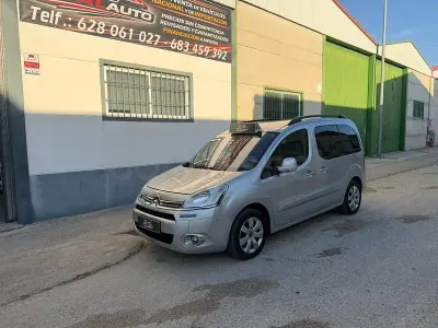 Usado Citroën Berlingo Seduction 114 CV (83 kW) 2014 Gris / plata Monovolumen
