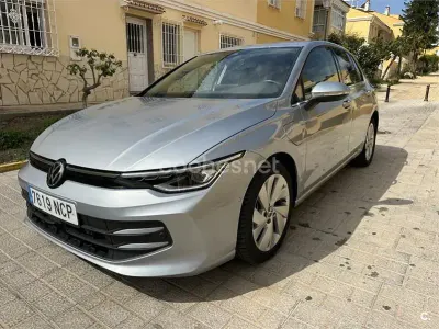 Usado VW Golf VIII Style 204 CV (150 kW) 2025 Gris / plata Berlina