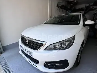 Usado Peugeot 308 Business-Line 100 CV (73 kW) 2018 Blanco Berlina