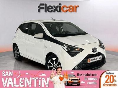 Usado Toyota Aygo X-play 72 CV (52 kW) 2021 Blanco Utilitario