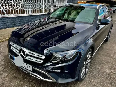 Käytetty Mercedes E220 All-Terrain 194 HP (142 kW) 2017 Sininen Farmari