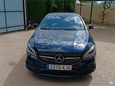 Usado Mercedes CLA200 136 CV (100 kW) 2018 Azul Berlina